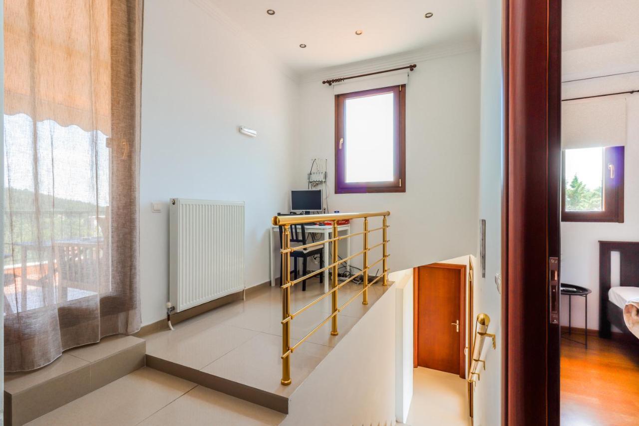 Apartment Acropolis Next To Center